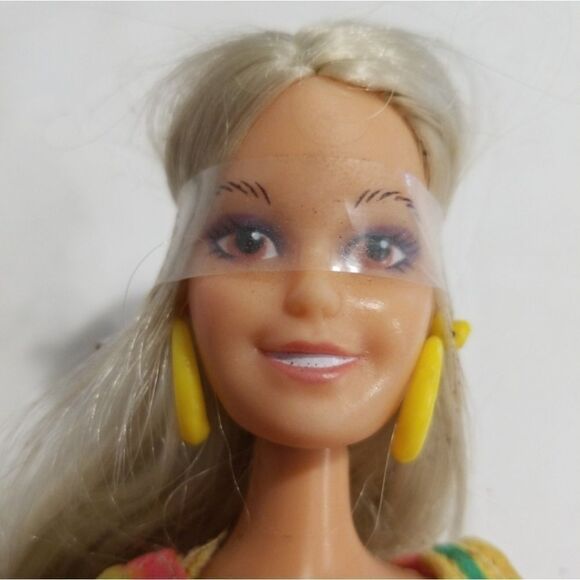 Barbie estate sale find. - Picture 6 of 9